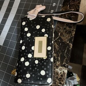 Betsey Johnson Snap Close Bi-Fold Wallet Wristlet Black Snowball Vegan Leather